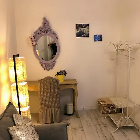 White & Gold Aparthotel